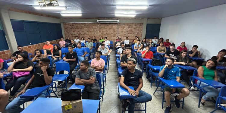 Acadêmicos da UnirG retornam às aulas nesta semana