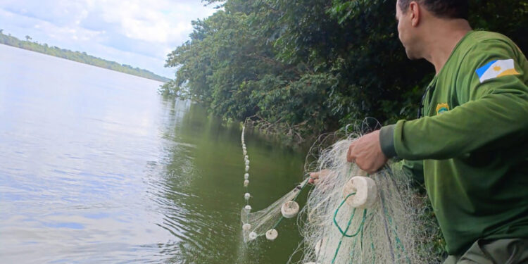 Operações da Piracema de norte a sul do estado apreendem 64 quilos de pescado e 2.250 metros de redes