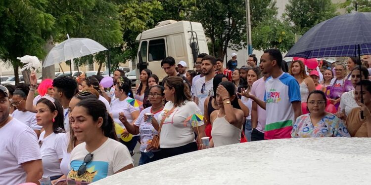 Caminhada para conscientização orientando as mulheres a exercerem seu direito inviolável de dizer não.