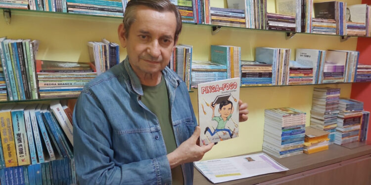 O poeta Zacarais Martins foi contemplado no edital Artes Tocantins 2023, na categoria Linguagens Artísticas - Literatura, com o projeto que prevê a produção de 500 exemplares do livro "Pinga-Fogo" - Foto: Eliosmar Veloso