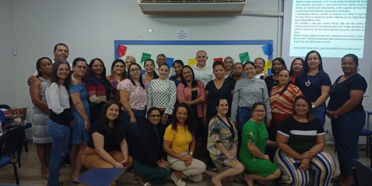 A Superintendência Regional de Educação de Gurupi promoveu a capacitação Alfabetiza Mais Tocantins.