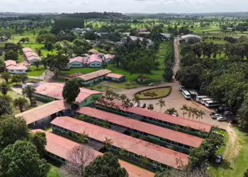 Seleções abertas para professor substituto oferecem salários de até R$ 7,5 mil; veja editais