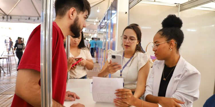 Gurupi+Tech é aberta ao público com palestras e exposições de inovação tecnológica