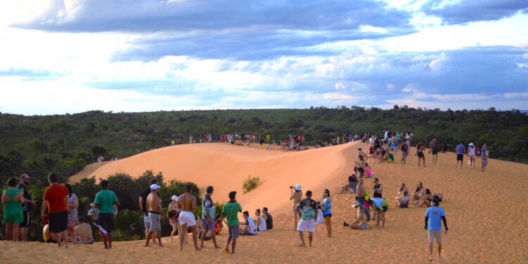 Dentre os visitantes brasileiros que buscaram as dunas douradas e as belezas naturais do PEJ, 37% vieram da região Sudeste, enquanto 34% residem no Norte do País. - Foto: Naturatins/Governo do Tocantins
