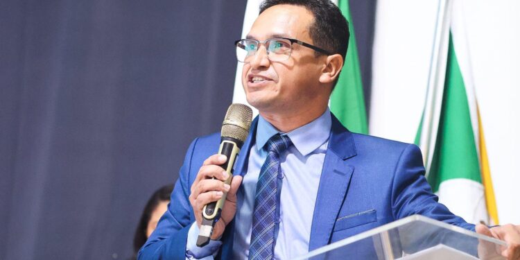 Walter Coelho (Republicanos), é empossado, oficialmente como vereador