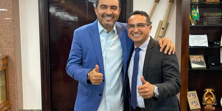 Vereador Walter Coelho participa de audiência com o Governador Wanderlei Barbosa em Palmas