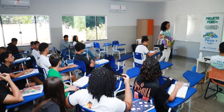 Naturatins leva Projeto Peixe + para cerca de 400 estudantes tocantinenses