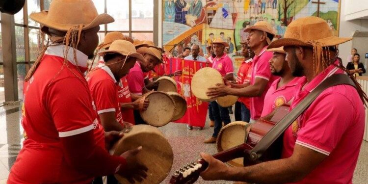 Governo do Tocantins promove recepção à Folia do Divino no Palácio Araguaia, em Palmas